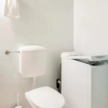 Rifugio Sul Di Lugano A * Porto Ceresio